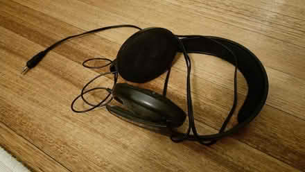 Photo of free Sennheiser 407 wired headphones (Shirley CR0) #3