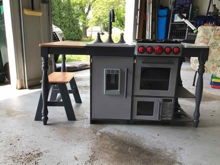 Photo of free Kids play kitchen (Easton/Palmer Township) #2