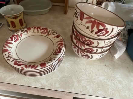 Photo of free Selection of ceramic plates / bowls (Higham Ferrers) #2