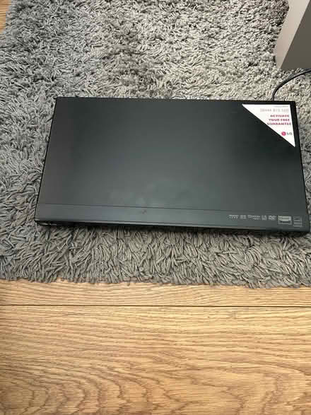 Photo of free DVD/CD player (Ware SG12) #1