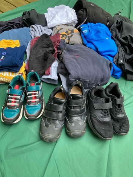 Photo of free Childrens Clothes 7-8 years old (CB3) #2