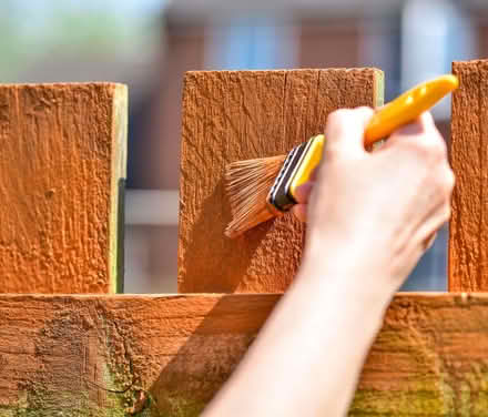 Photo of Fence paint (Northchurch HP4) #1