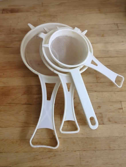 Photo of free Plastic sieves, 4 different sizes (Twickenham TW2) #2