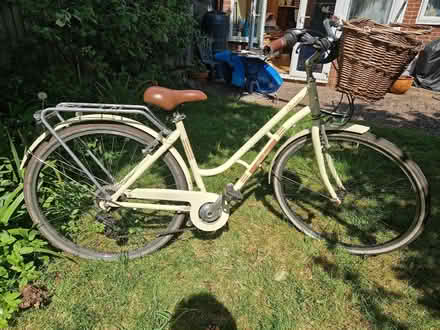 Photo of free Ladies bike (Cutteslowe OX2) #1