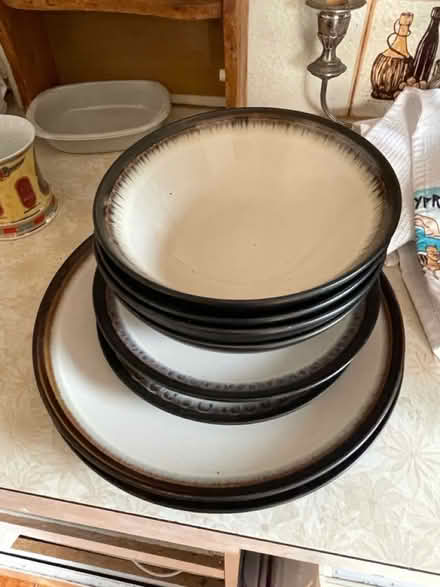 Photo of free Selection of ceramic plates / bowls (Higham Ferrers) #1