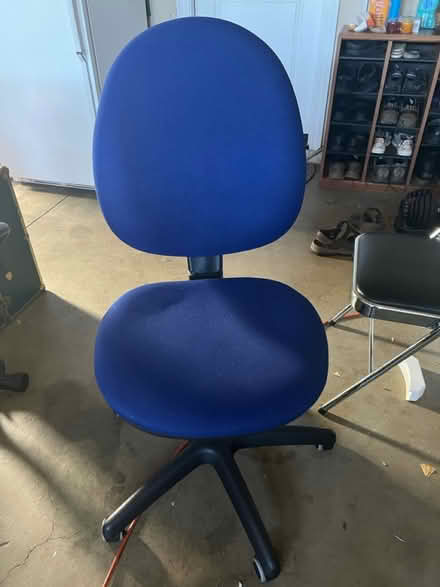 Photo of free Rolling office chair (Near Ortega Park) #1
