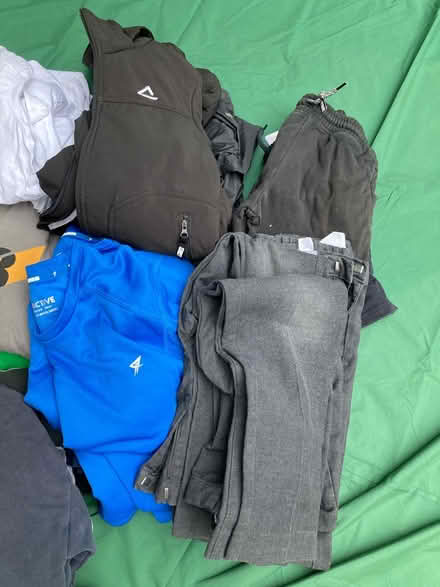 Photo of free Childrens Clothes 7-8 years old (CB3) #3