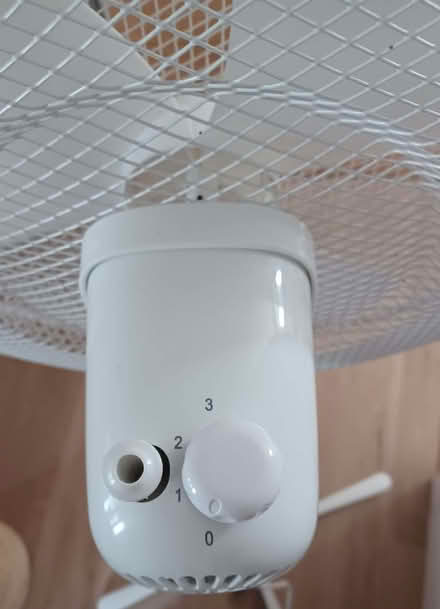 Photo of free Standing fan (King's Hedges Ward CB4) #3