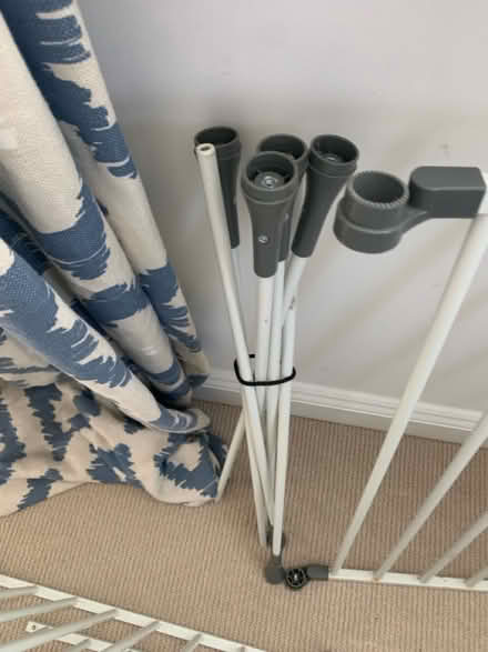 Photo of free Play Pen - (gate broken) (Bosham, PO18) #4