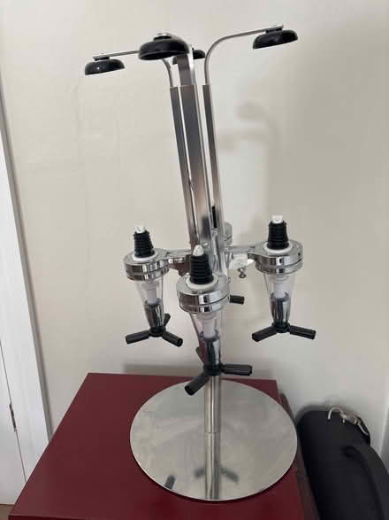 Photo of free Optic server (Ware) #1