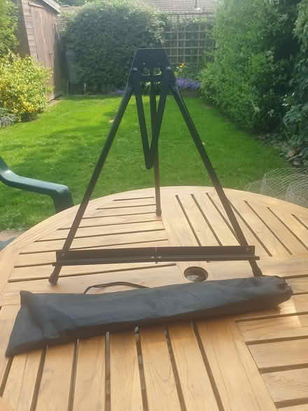 Photo of free Table top easel (Knebworth SG3) #1