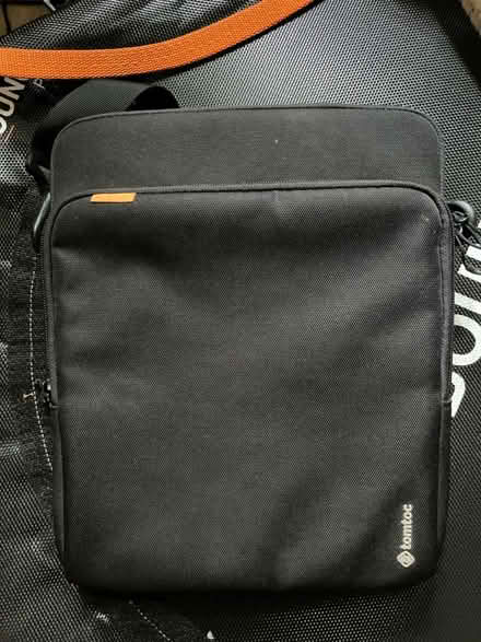 Photo of free Laptop / ipad carry case (Surbiton KT6) #1