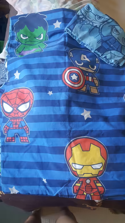 Photo of free marvel single duvet and pillowcase (New Greens AL3) #1