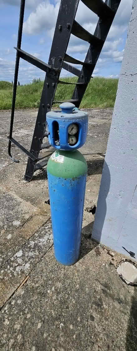 Photo of free Half full argon bottle (HP18) #1