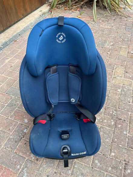 Photo of free Maxi cosi toddler car seat (Burleigh GL5) #1