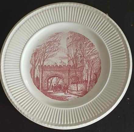 Photo of free Beaver College Commemorative Plate (Brailsford DE6) #1