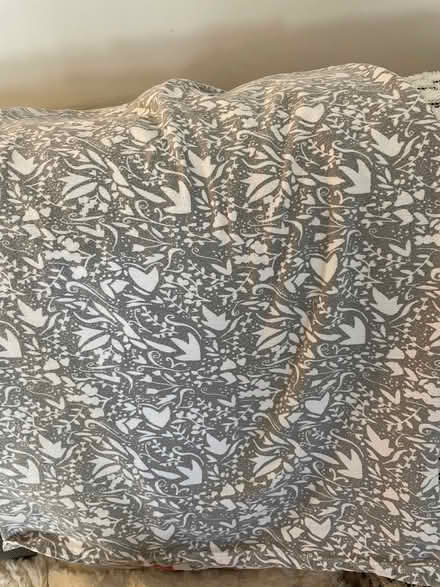 Photo of free Brushed cotton king size duvet set. Playful foxes (Audlem CW3) #1