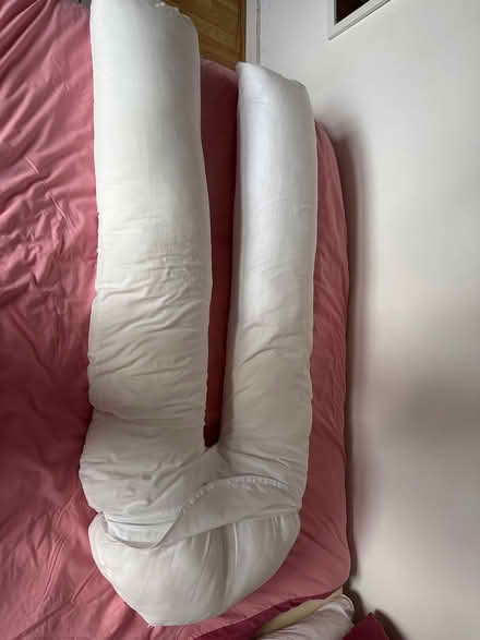 Photo of free Maternity pillow (Tooting bec) #1