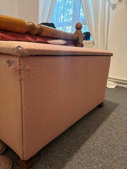 Photo of free Pink storage ottoman box vintage (W10 5NH) #3