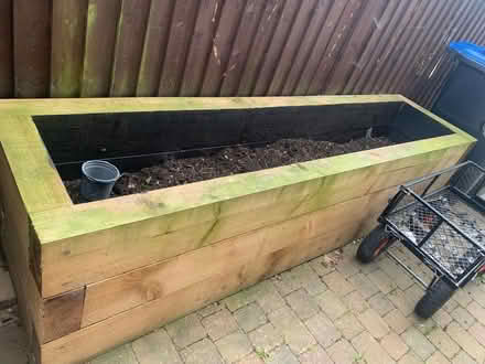 Photo of free planter (Addlestone) #2