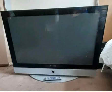 Photo of free Samsung 42" Plasma TV - not tested (Woodford IG5) #1