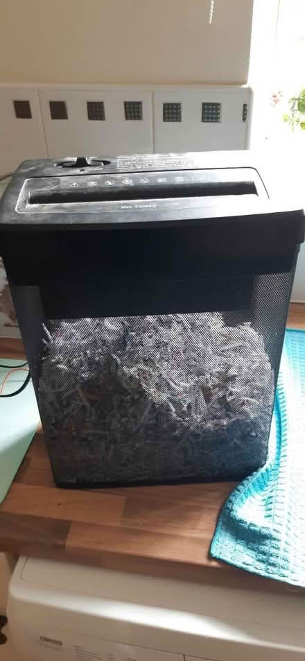 Photo of free Cross Cut Shredder (Sunnyside S66) #2