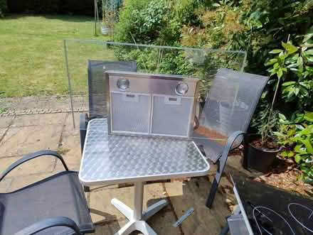 Photo of free Electric hob, extractor hood (Eltham SE9) #4