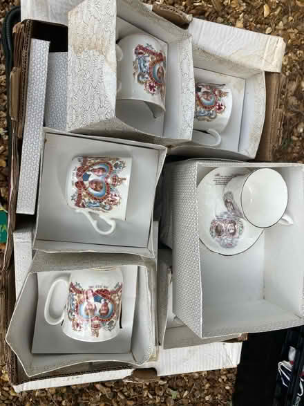 Photo of free Cups and saucers (Ledsham) #1