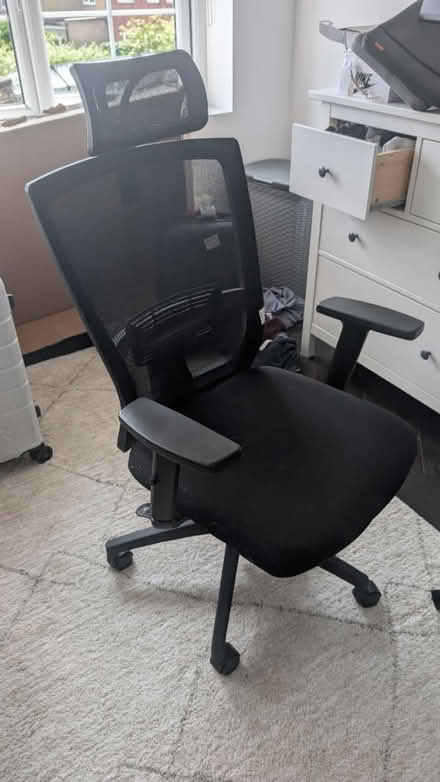 Photo of free Office chair (EN5 2QA) #1