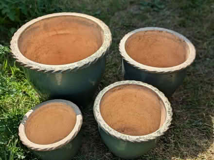 Photo of free Outdoor plant pots (Wallington PO16) #1