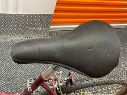 Photo of free Women's Bike with Gel Seat Cover (Just outside of Park Slope) #4