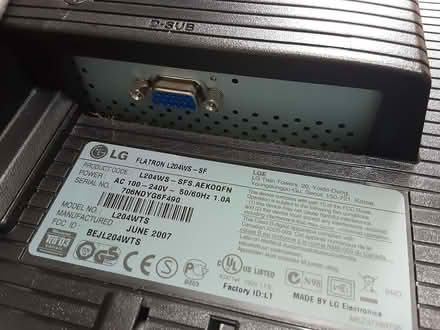 Photo of free LG computer monitor (Warton LA5) #2
