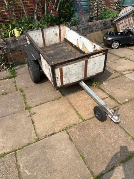 Photo of free Small trailer 5’ x 3’ x 14” high (Cley NR25) #1
