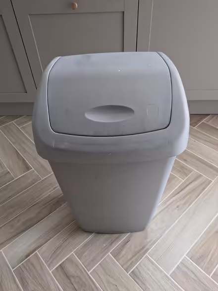 Photo of free Swing Bin (Enfield EN2) #1