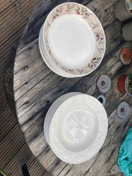 Photo of free Bowls (Halton LA2) #1