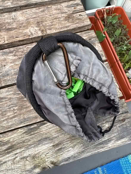 Photo of free Bag with clothes pins (CR2) #2