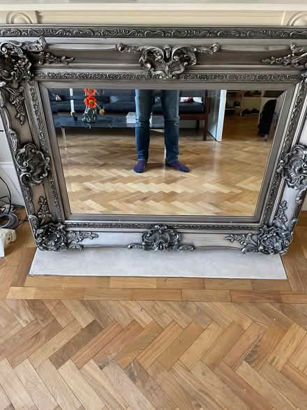 Photo of free Large mirror (NW8 6EL) #1