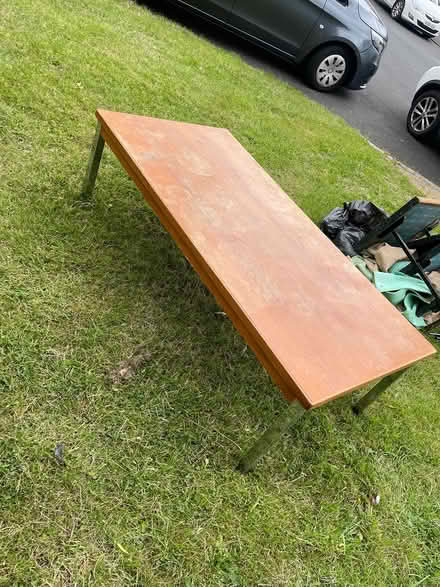 Photo of free Large coffee table (LS5 Kirkstall) #2
