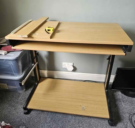 Photo of free Desk (Loughborough (LE11)) #2