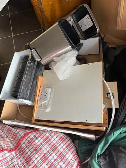 Photo of free Random assortment (EN11) #1