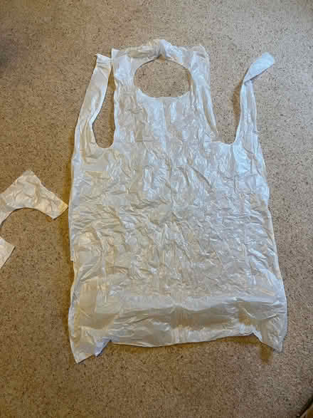 Photo of free Thin disposable aprons (Langwathby CA10) #1