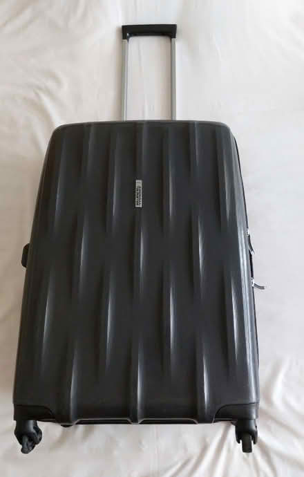Photo of free American Tourister Grey Spinner luggage case (New Malden KT3) #1