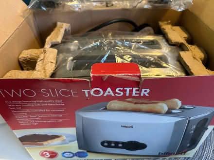 Photo of free Boxed working toaster. Never used (E17) #3