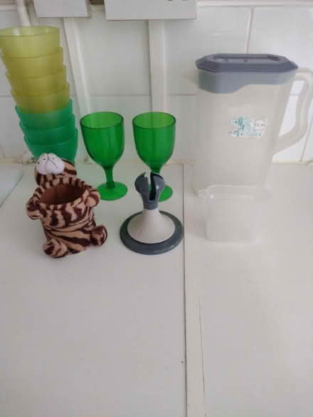 Photo of free Picnic/kitchen items (North Kensington W10) #1