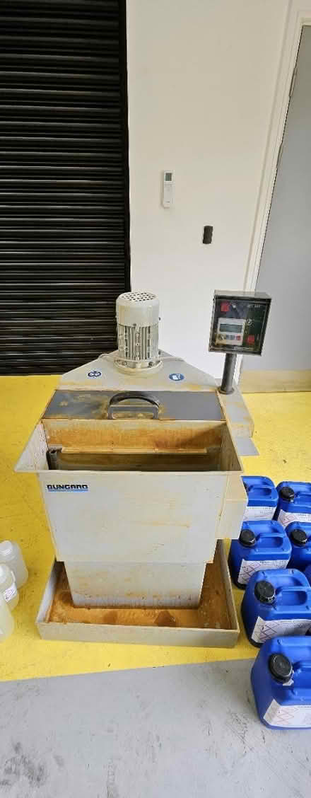 Photo of free Complete PCB etching system (HP18 0XB) #3