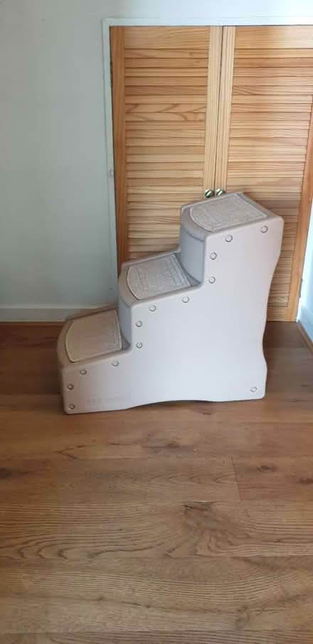 Photo of free Pet Steps (never used) (SL6 2TG Cox Green Area) #1