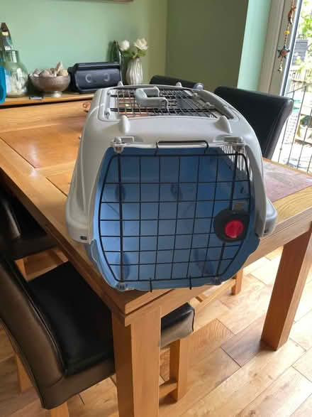 Photo of free Hard plastic cat carrier (Baldock SG7) #1
