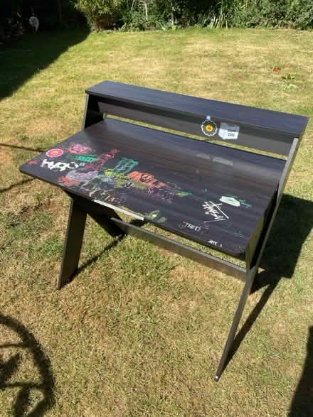 Photo of free Desk with graffiti (Deddington OX15) #1