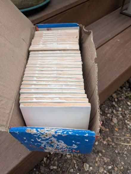Photo of free New tiles (E17) #4