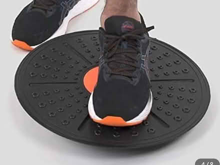 Photo of free New - balance board (Hell's Kitchen/Midtown West) #2